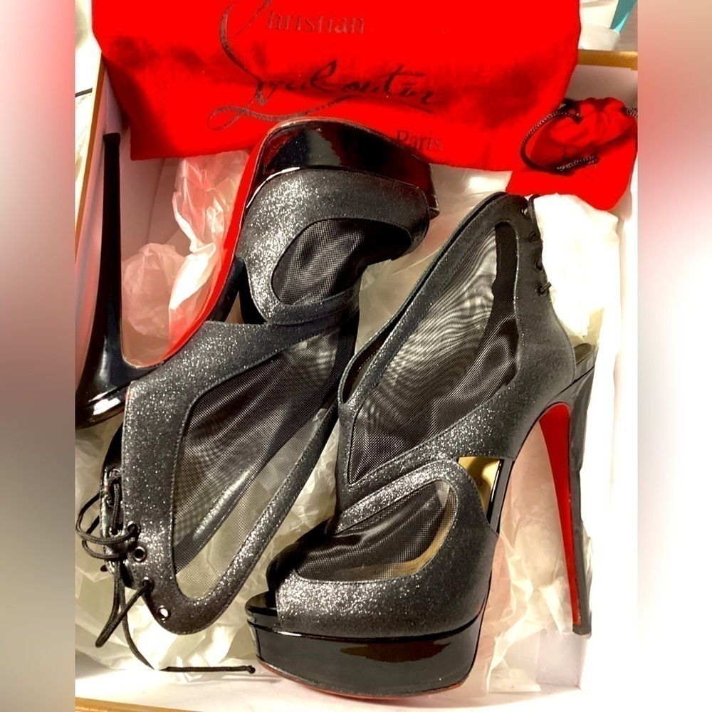 HOST PICK CHRISTIAN LOUBOUTIN FARFAMESH BLACK GLITTER 6” STILETTOS SZ 40